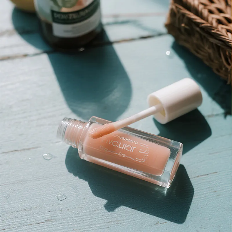 Gloss de buze clar în vrac